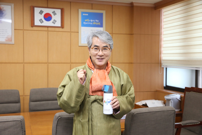 박종훈 교육감은 지난 7일 `플라스틱 프리 챌린지` 캠페인에 동참했다.