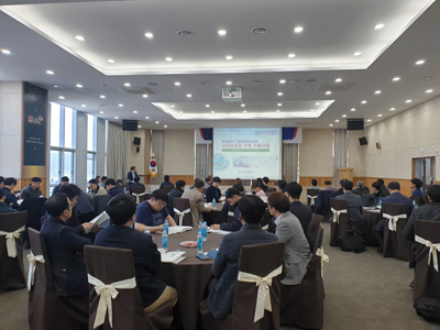 6일 김해중소기업비즈니스센터에서 ‘2019 스마트공장 보급ㆍ확산사업 설명회’가 열리고 있다.