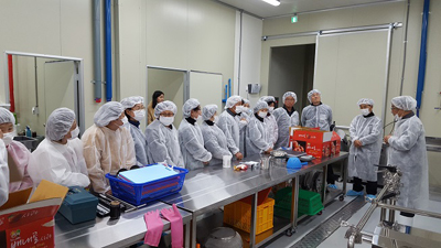 양산시농업기술센터가 식품가공기능사 실기과정을 진행하는 장면.