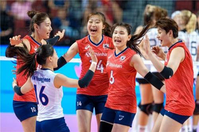 2VNL에 참가한 한국 여자배구 대표팀 선수들. / 국제배구연맹 홈페이지 캡처