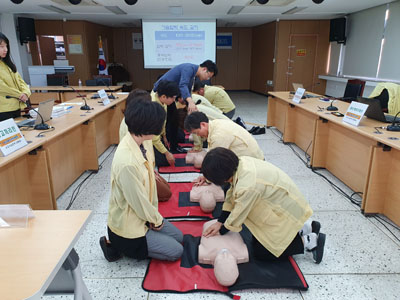 김해교육지원청은 지난달 28일부터 5일간 학교안전 재난대응 역량 강화를 위한 실행기반훈련에 중점을 두고 재난대응 안전한국훈련을 실시했다.