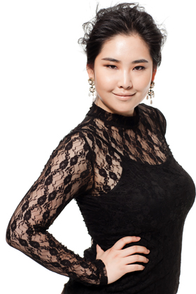 한국인 최초로 미국 최대 플러스 사이즈 패션쇼인 ‘풀 피겨드 패션위크‘에서 플러스 사이즈 모델로 데뷔한 ‘66100’ 매거진 김지양 대표