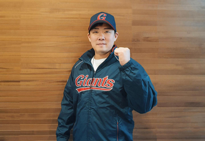 프로야구 자유계약선수 안치홍(30)이 롯데 자이언츠 유니폼을 입는다. 연합뉴스