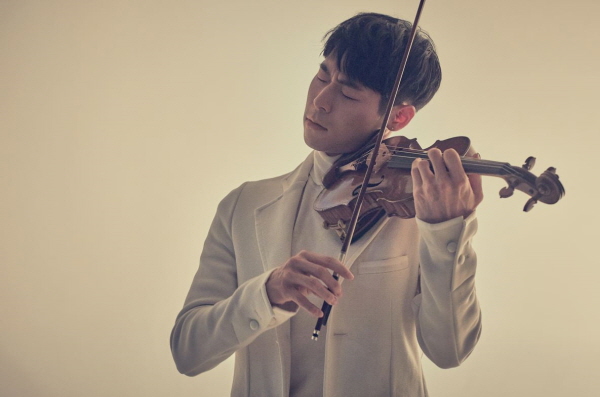 ﻿창원시립교향악단과 협연할 바이올리니스트 대니 구.