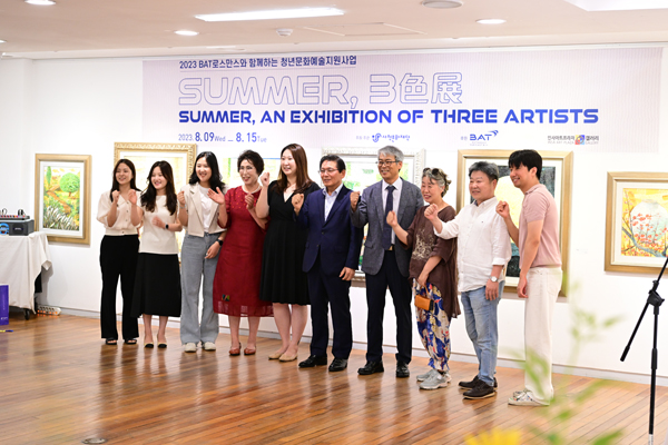 ﻿사천문화재단이 오는 15일까지 서울 인사아트갤러리에서 `썸머3색전`을 개최한다.